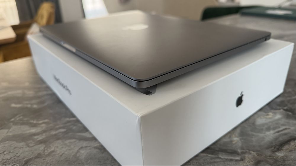 Apple MacBook Pro 13” M1 (2020) | 16GB RAM | 512GB SSD | Space Gray | Full Box | Impecabil
