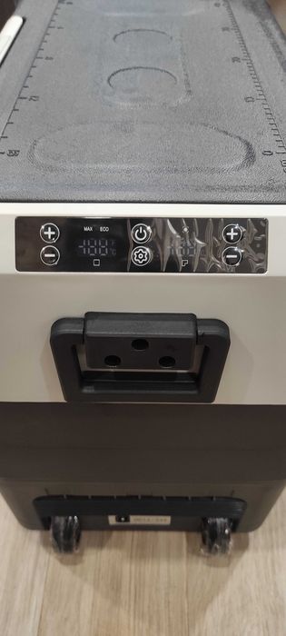 Нов! Компресорен хладилник с фризер VEVOR. Реални снимки.