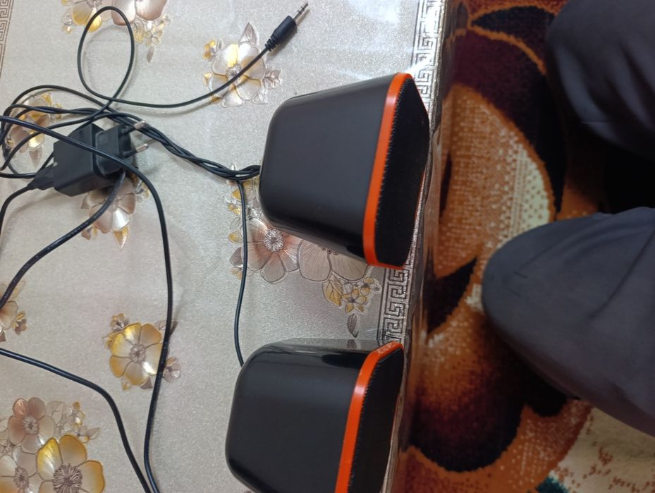Kompyuter kalonkalari telefon noutbuk kompyuter uchun Aux ketadi