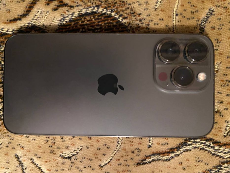 продам Iphone 13 Pro
