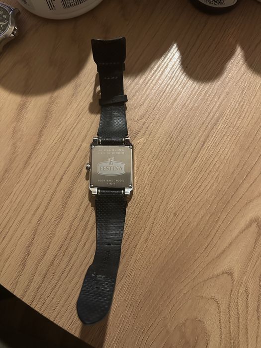 Мъжки часовник FESTINA F16282- кожена каишка