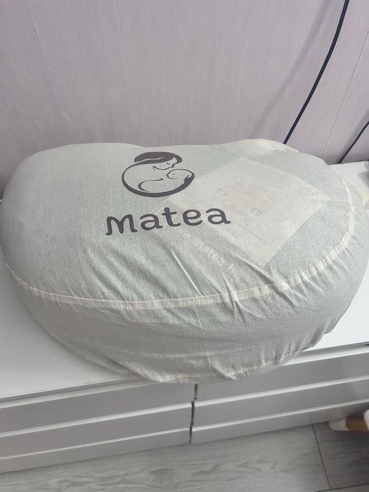 Възглавница за кърмене