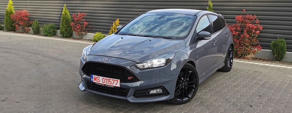 Ford Focus ST - An 2016 - Benzină 2.0--cp 250