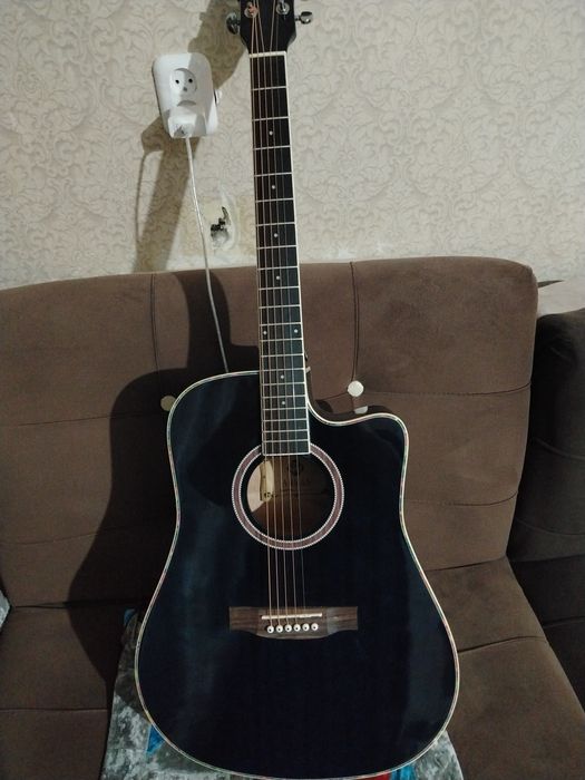 Гитара нови цена 30000