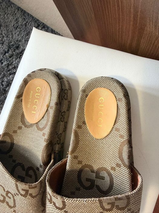 Papuci gucci de plaja