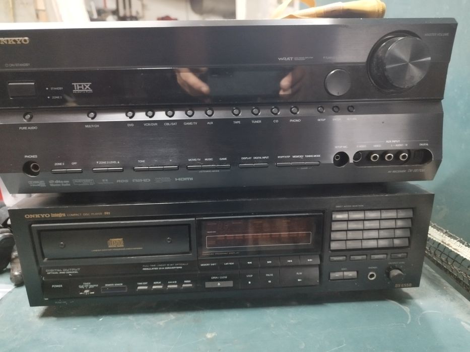 Amplificator și CD player Onkio