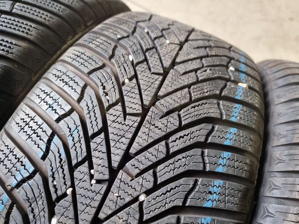 235/45/18 KUMHO 4бр