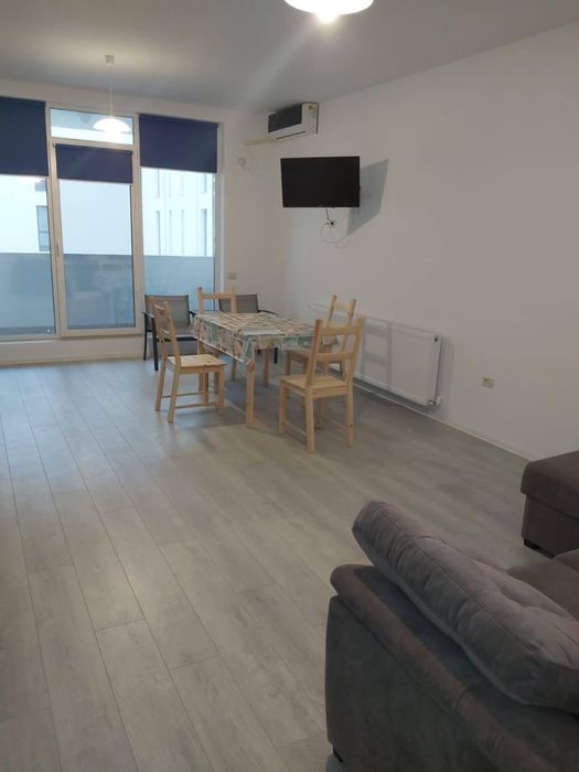 Apartament 2 camere al doilea rand la mare