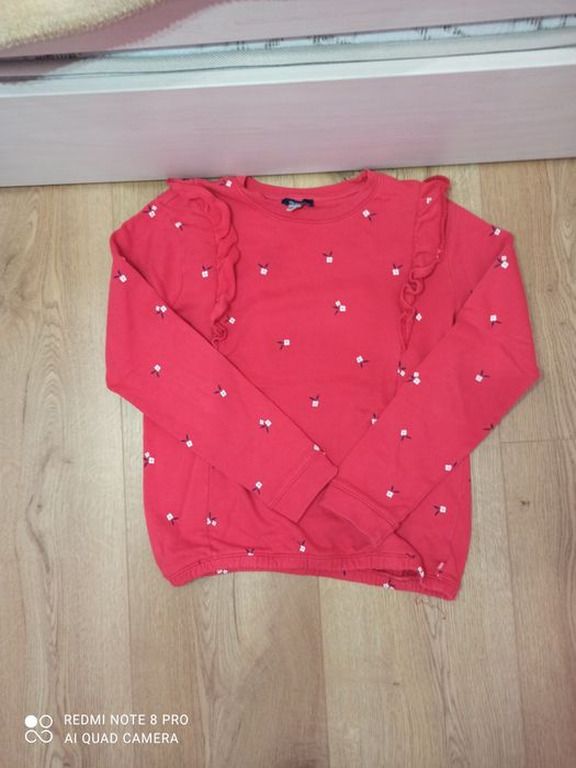 Дънки с блузка от Германия  и Франция