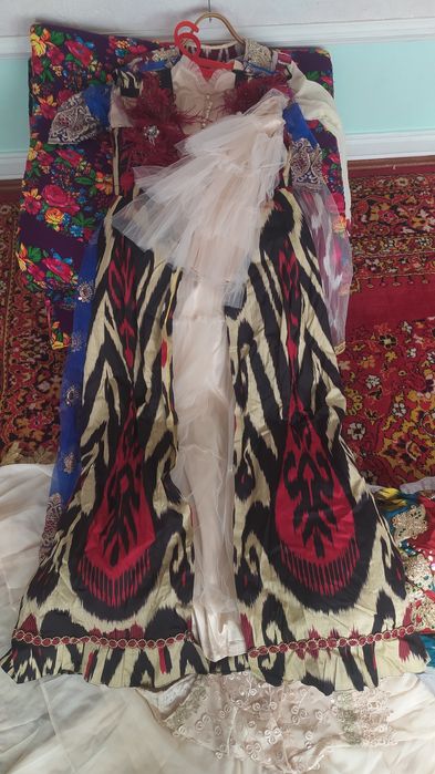 келинлик куйлаклари хаммаси бирга срочно солтилади