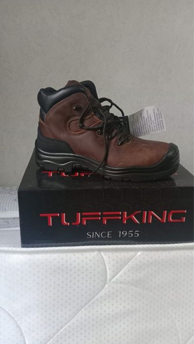 Продам спецобувь tuffking-43р, 25000тг