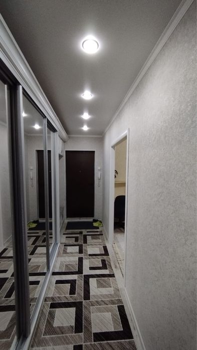 Продам 4-х комн квартиру