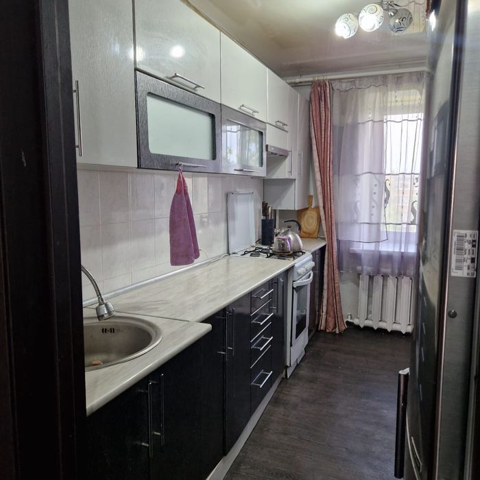 Продам 3 комнатную квартиру 19 микрорайон