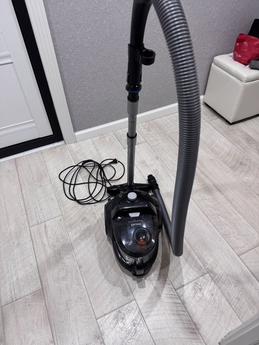Пылесос бренда Philips
