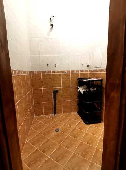 Дава се под наем Двустаен апартамент в Бургас, Славейков - 70 кв.м за 245 € - Снимка #3