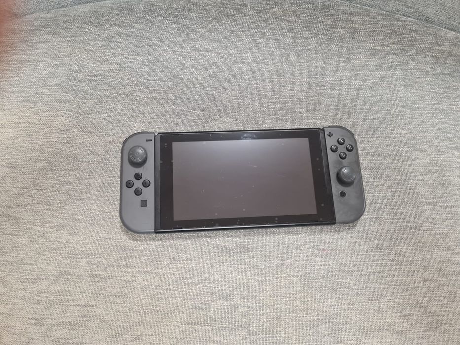 Nintendo  Switch