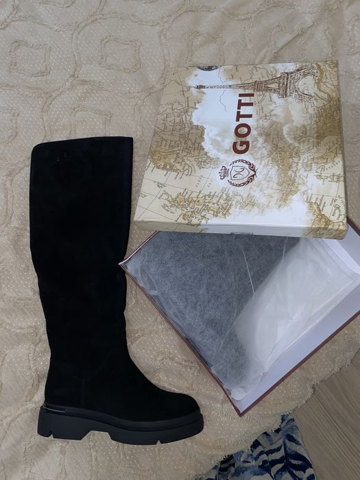 Турецкий етік сатылады