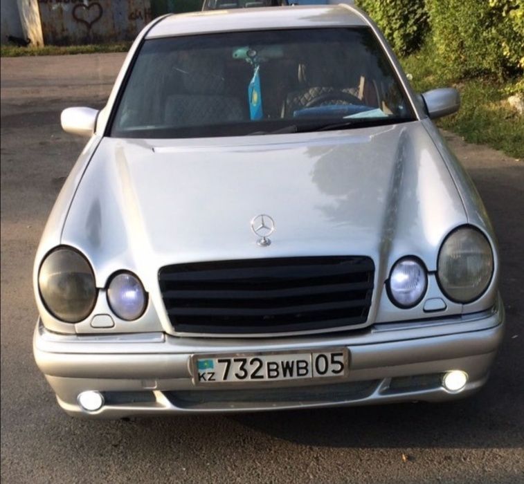 Тюнинг  W210 решётка  до рестайлинг и рестайлинг