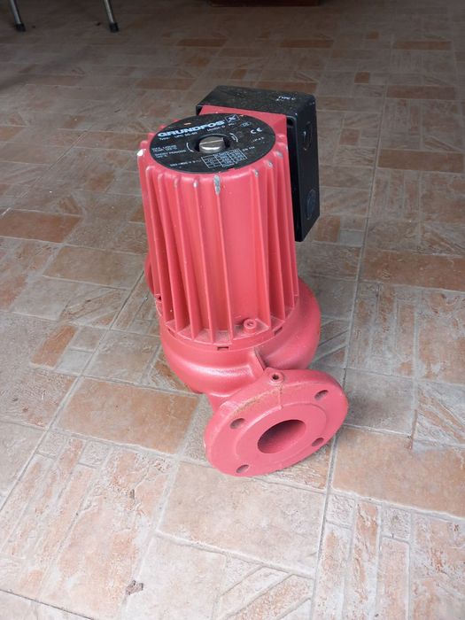 Помпа за парно Grundfos UPC 50-60