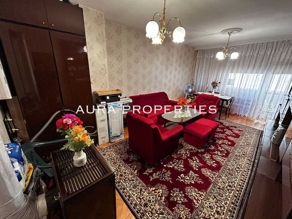 Продава се Тристаен апартамент в Разград, Стефан Караджа - 93 кв.м за 932 €/кв.м - Снимка #1