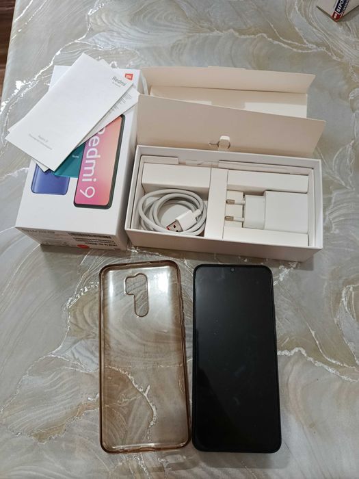 Продам свой Redmi 9 4/64 цвет (carbon grey)