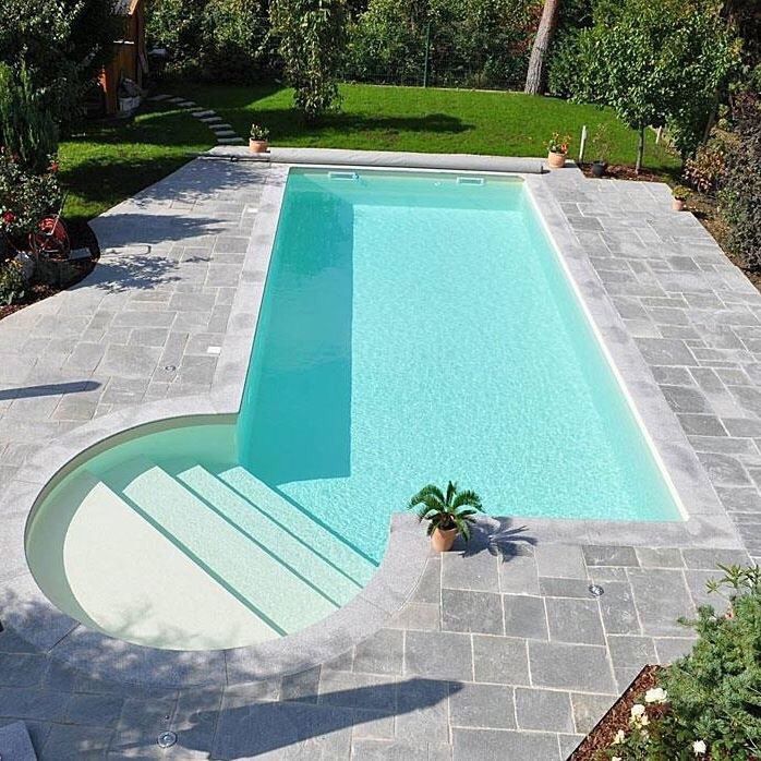 Constructii piscine.