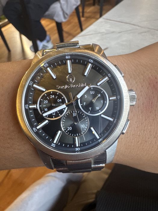 Часы Sergio Taccini