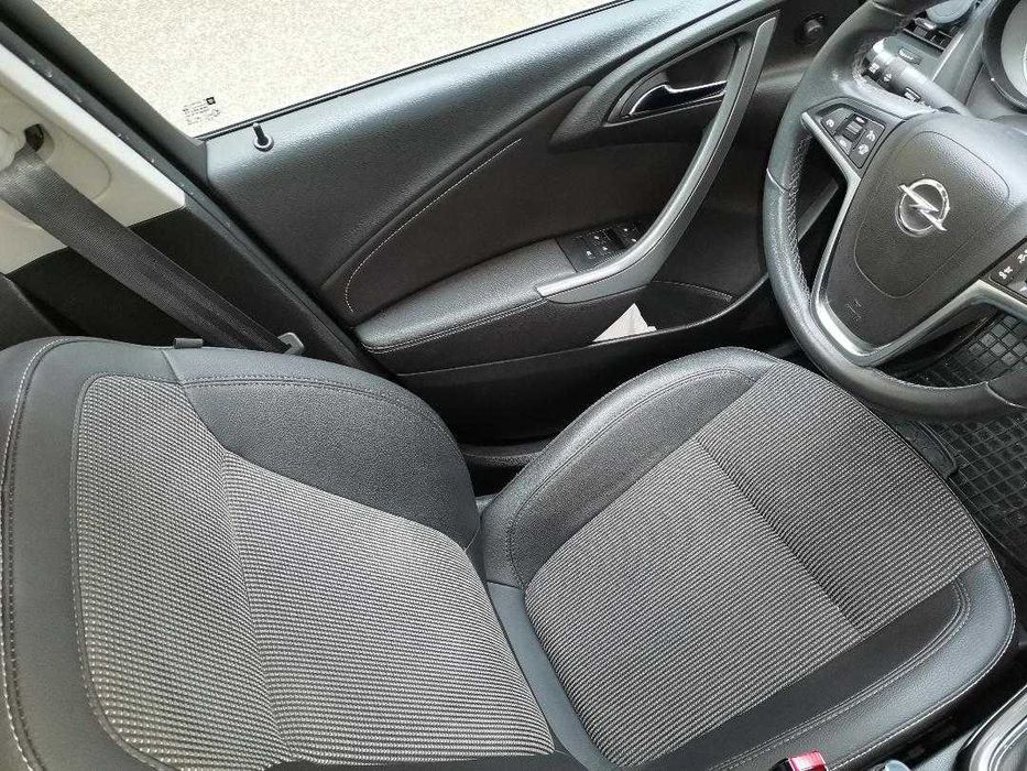 Opel Astra J, Notchback, 2014