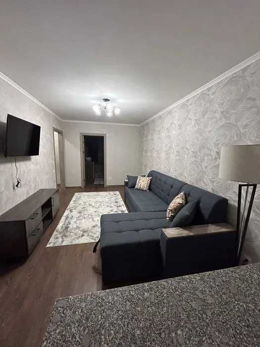 R9 Сдается ШИКАНАЯ квартира 2/4/9 на Паркентском!