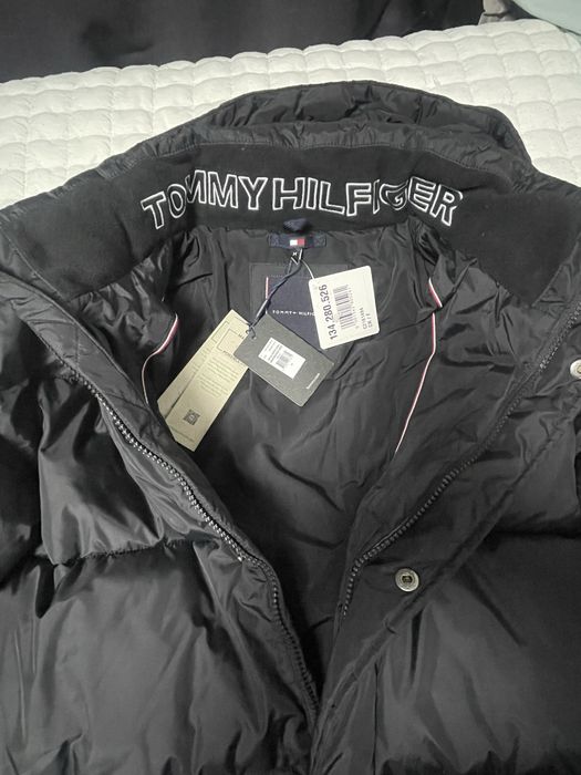 Geaca parka Tommy Hilfiger noua cu eticheta M