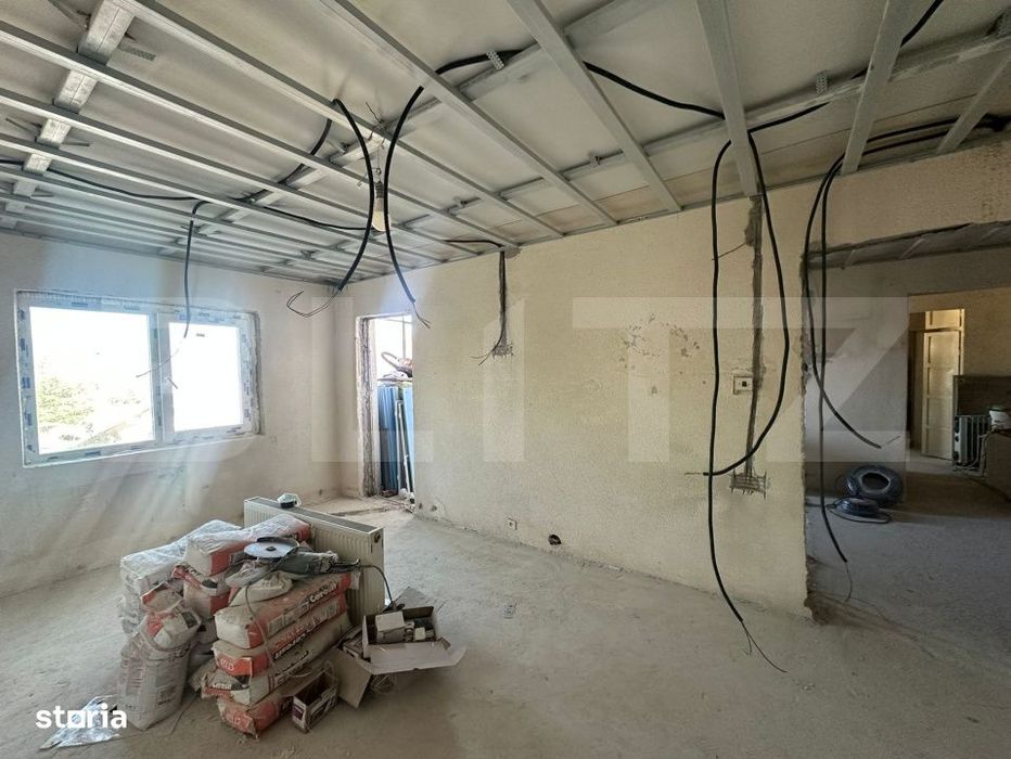 Apartament 3 camere, decomangdat, zona 8 Mai