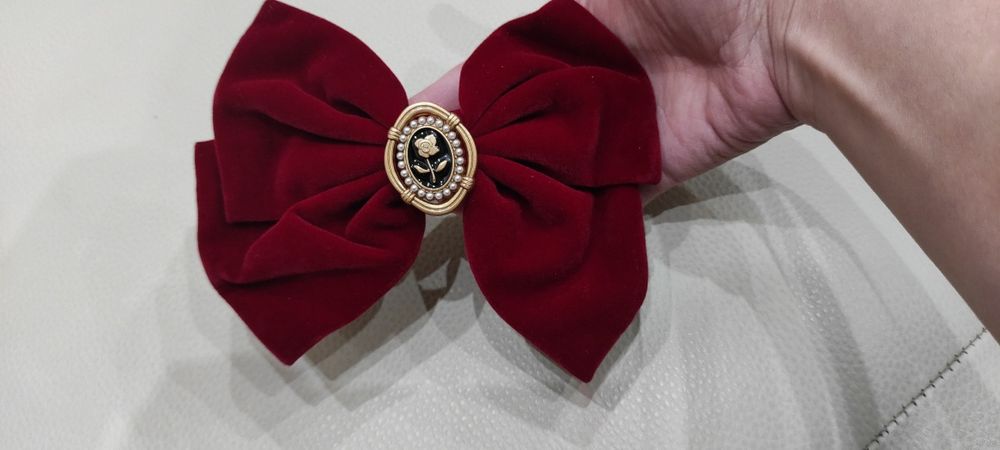 Funda de par cu pandantiv auriu