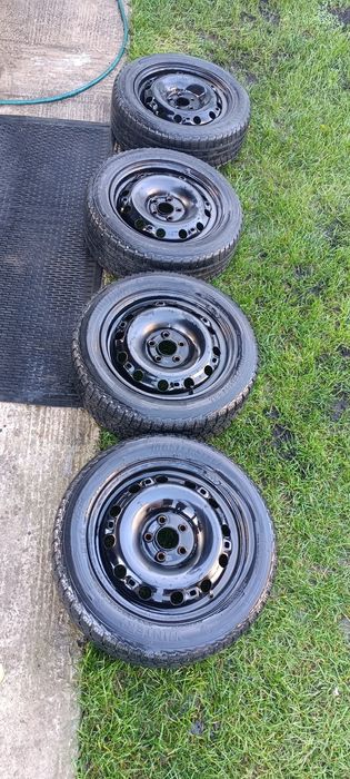 Roti iarna vara  cu jante  tabla 195/55/15 Seat