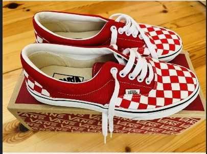 Кецове Ванс чисто нови 38.5 номер Vans Era Checkerboard Racing Red