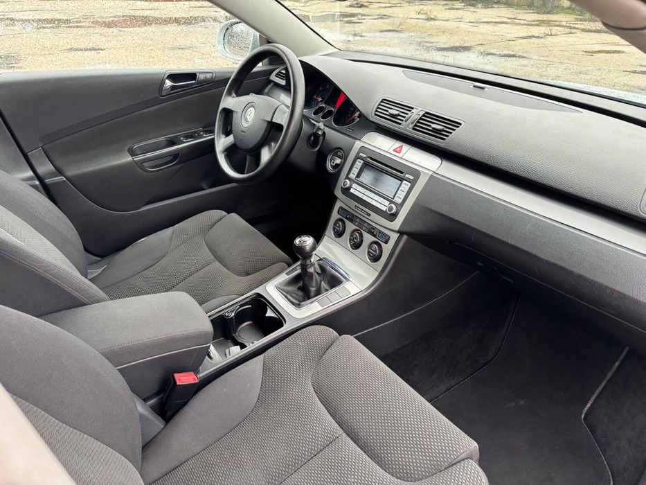 Volkswagen Passat b6, bi-xenon, 2.0 TDI,BMP (un singur ax) 140 CP