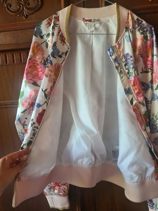 Geacă H&M, 14 ani, 170 cm, nouă