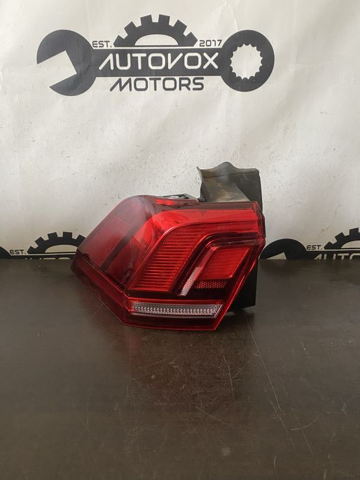 Stop stanga pe aripa Vw Tiguan an 2016-2020