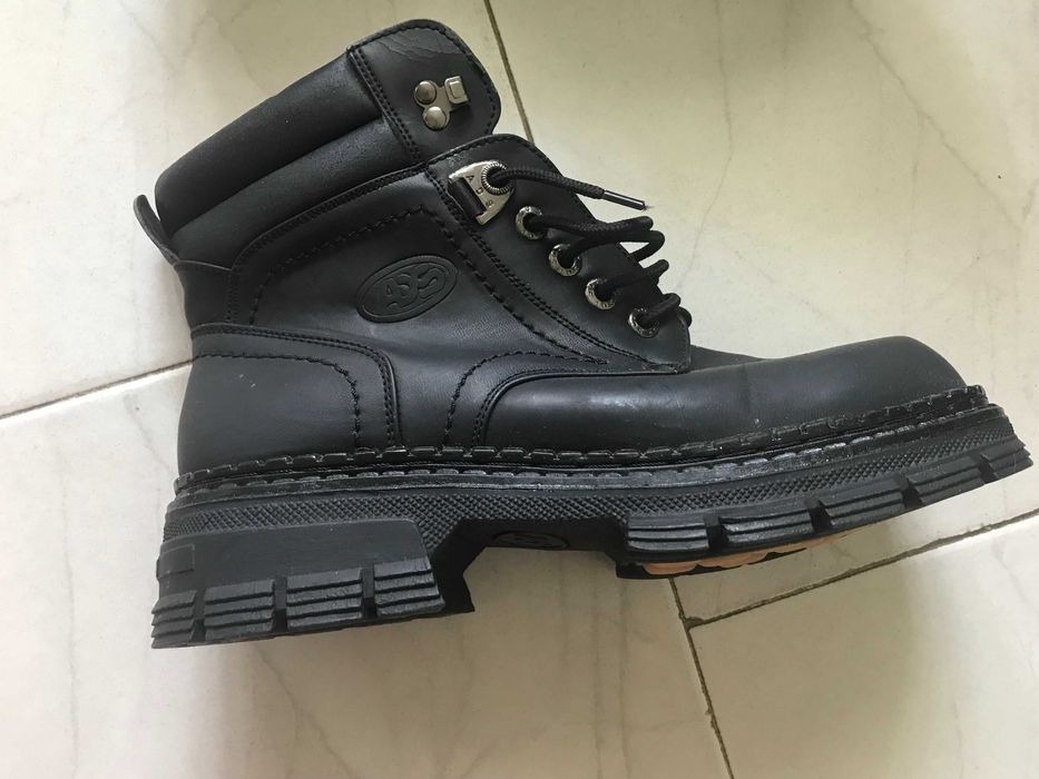 Нови черни ботуши- 40-ти номер