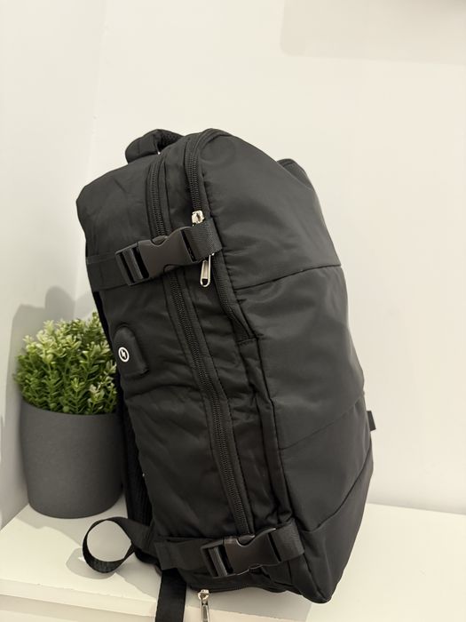 Ghiozdan cu vacuum / Rucsac avion Wizz Air Ryanair