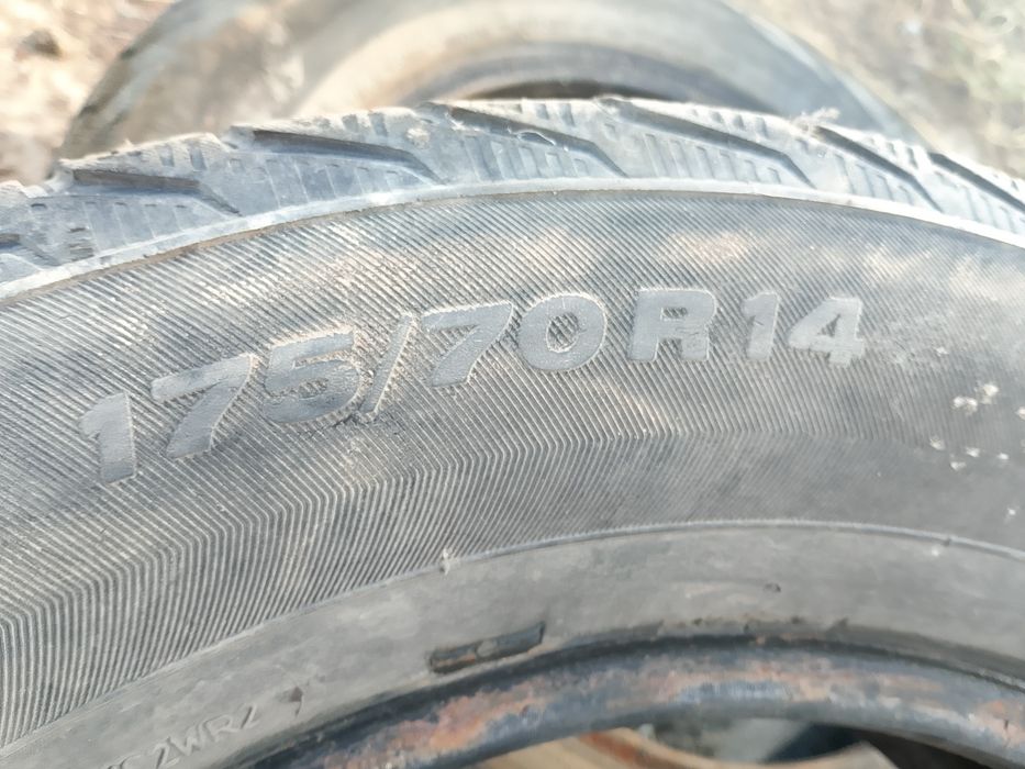 Продам шины срочно