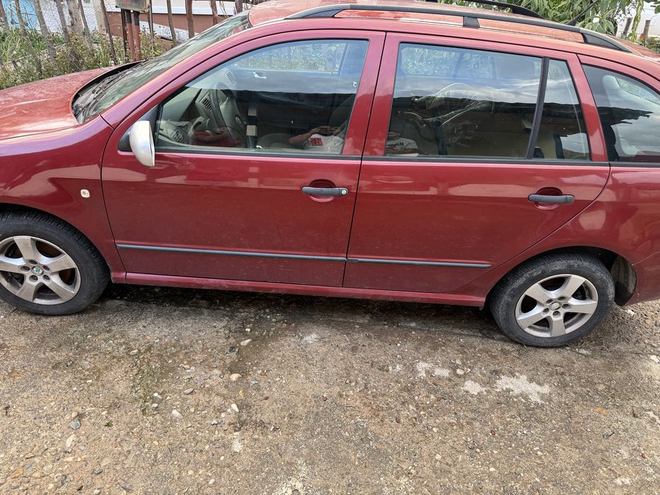 Skoda Fabia 14 benzina.