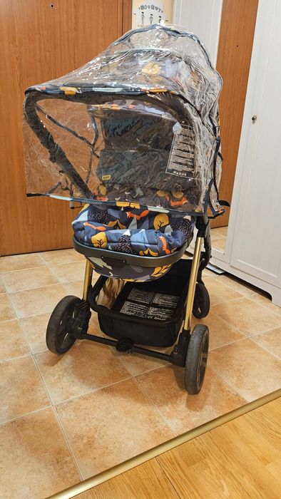 Бебешка количка Cosatto
