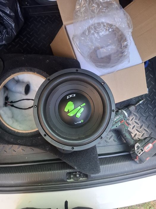 Cutie subwoofer dedicata Vw passat b6/b7