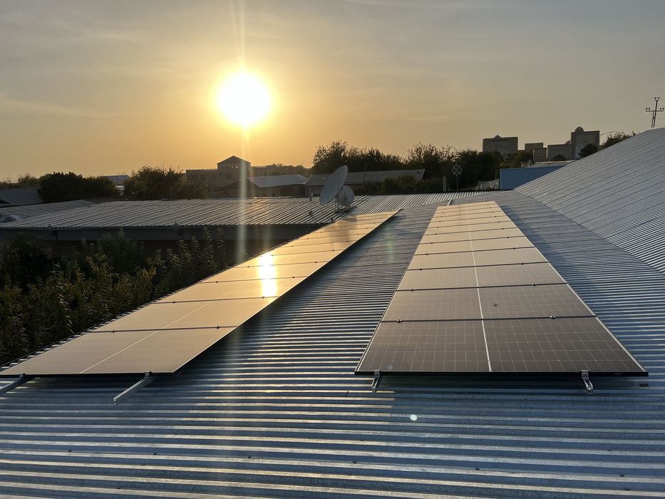 Hybrid off grid quyosh panellari ornatish batarekalik