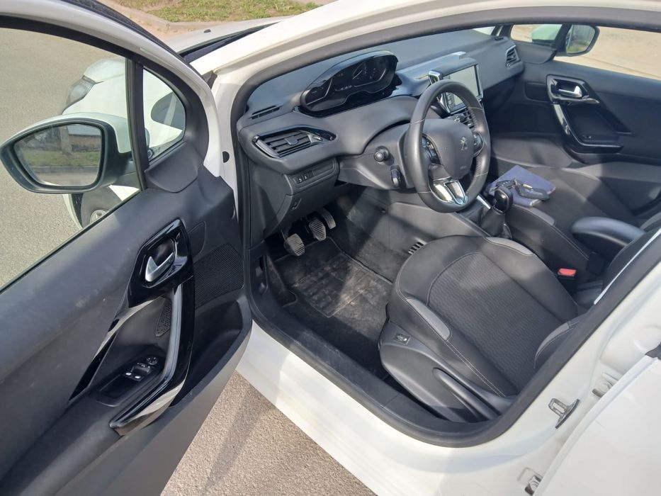 Inchirieri Auto, inchiriez masina, închirieri mașini, rent a car