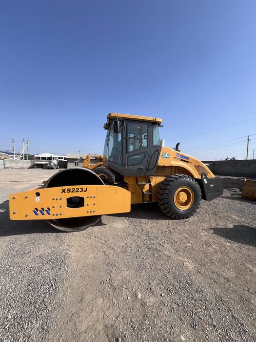 XCMG XS223J бир барабанли вибрацион йўл катоги