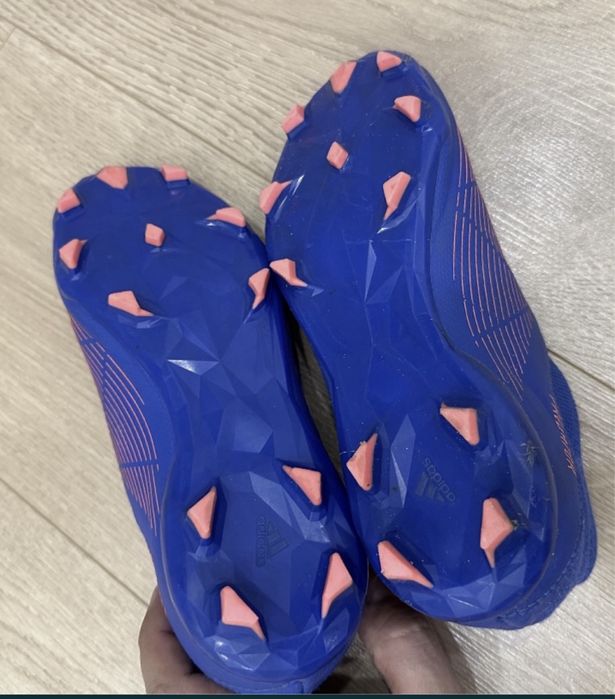 Крассовки  adidas оригинал