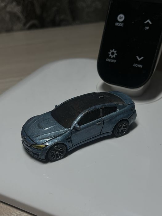 Машинки Hot Wheels