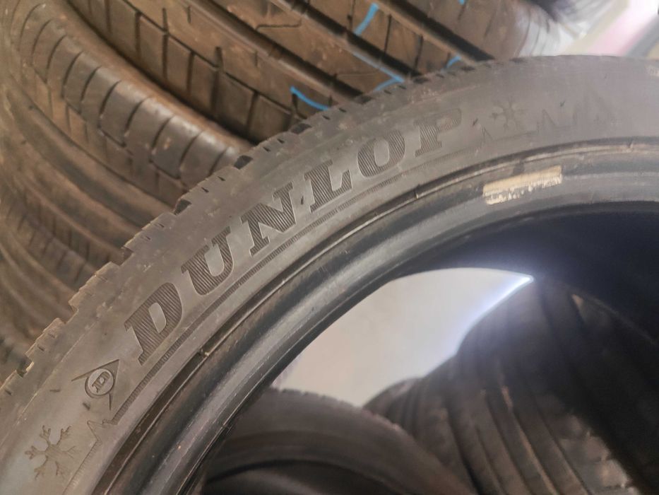 2бр.зимни гуми 255/40/20 Dunlop