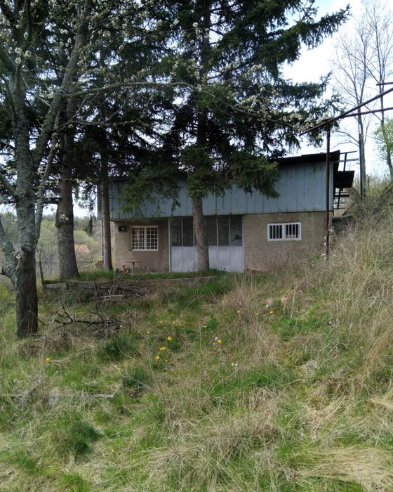 Продава къща в с.Дяково